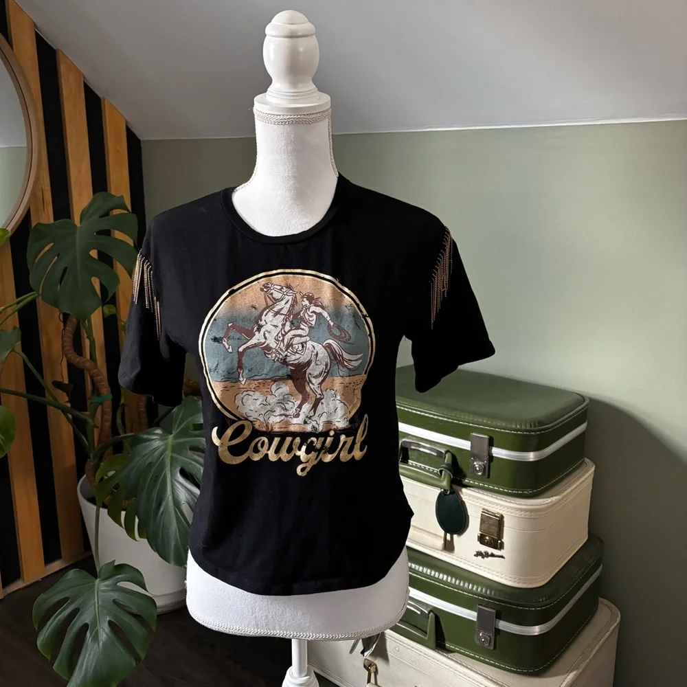 Organic Generation Cowgirl Tassel Sleeve Graphic Black Crop T-Shirt - Picture 4 of 12